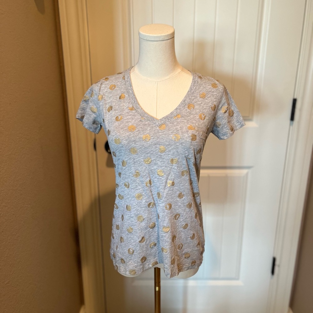 GAP Light Gray and Gold Polka Dot Tee